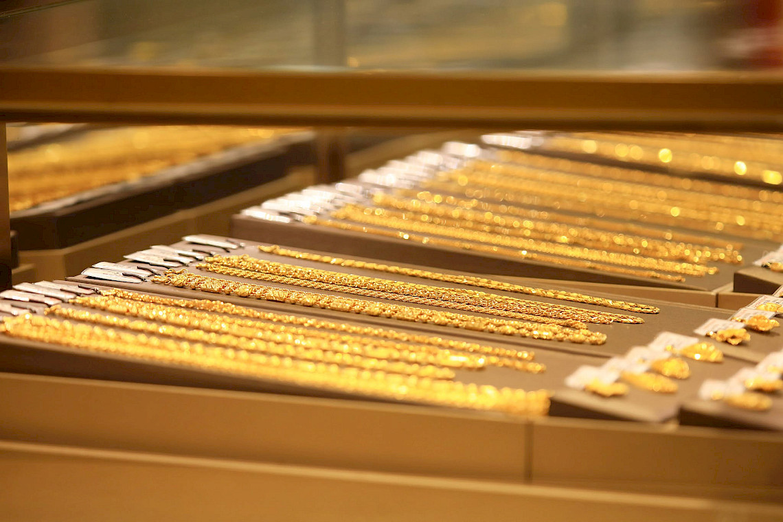 Gold falls to near two-week low as Fed's Warsh signals rate hikes to curb inflation