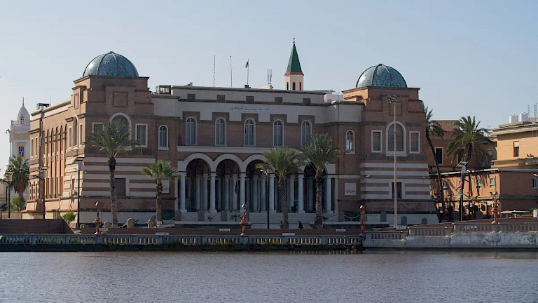 How Libya's currency exchange firms earn 3,740 dinars a day for doing almost nothing